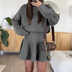 Damesjurk met hoge kraag, A-lijn en tweedelig set