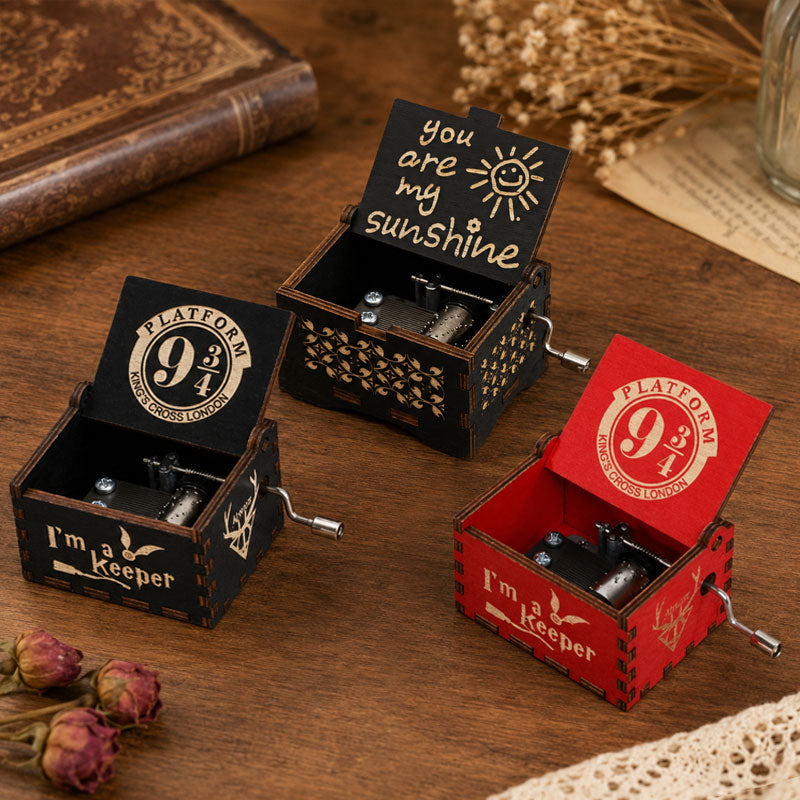 Wooden Music Box Ornament - Classic Engraved Hand-Crank Music Box🎶