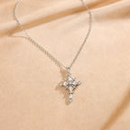 🔥Tijdelijke flash sale✧ Kruisvormige sprankelende ketting | Elegante geometrie met een vleugje licht ✧