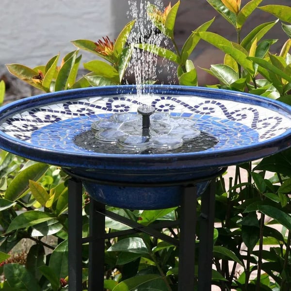 Solar-powered circular floating colored light fountain🌊