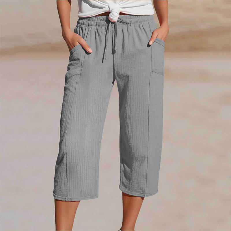 Women's plain-coloured pleated cotton and linen short